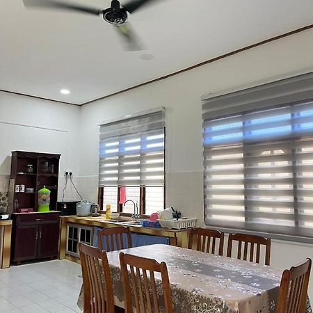 Lavender Homestay Desa Chendering 3 Bedrooms Kuala Terengganu Exteriér fotografie