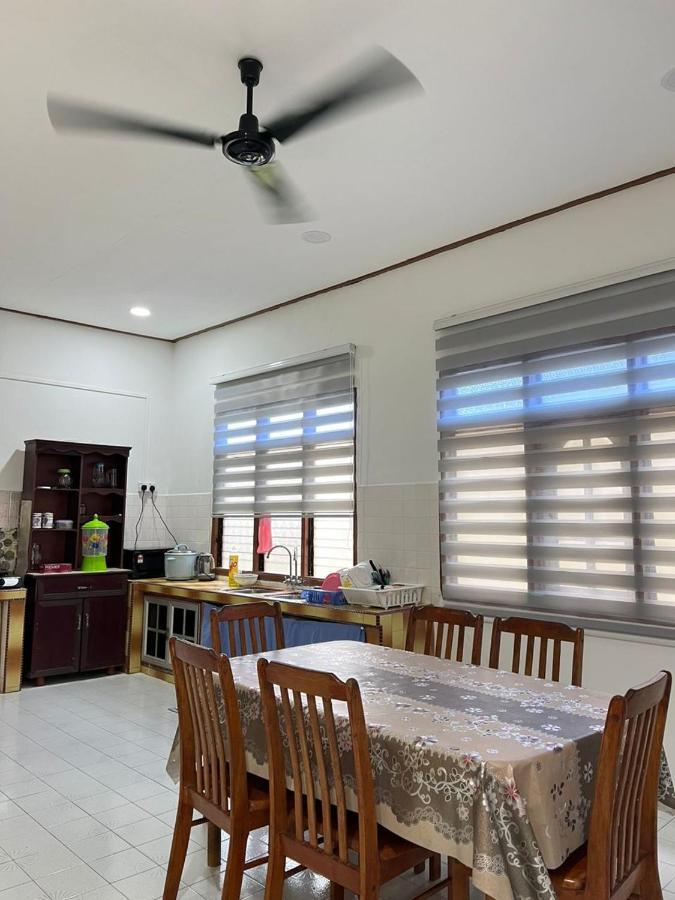 Lavender Homestay Desa Chendering 3 Bedrooms Kuala Terengganu Exteriér fotografie